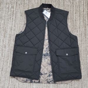 Pendleton Men's Wildwood Reversible Vest with NW Trees Print